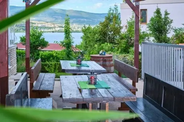 Apart Daire (Šimun - 15m from the beach - A1(4+2))