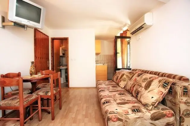 Stüdyo (2 Adults)