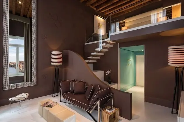 Superior Süit, Kanal Manzaralı (Bilevel, Grand)