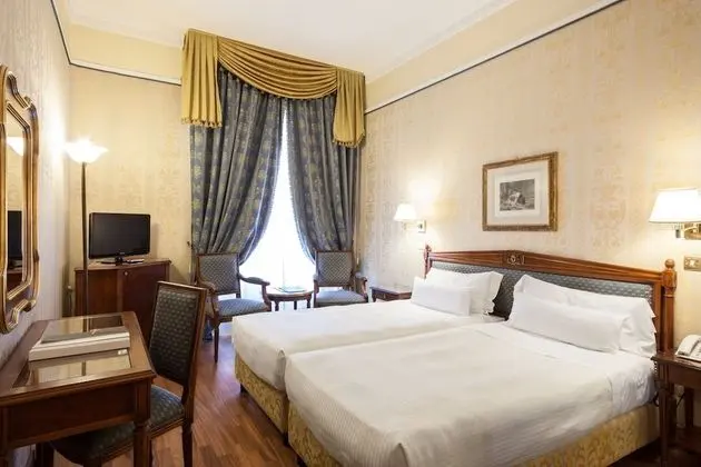 Deluxe Üç Kişilik Oda