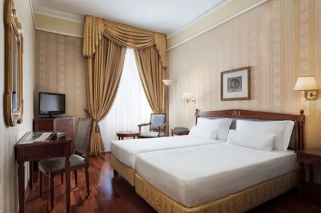 Deluxe Üç Kişilik Oda