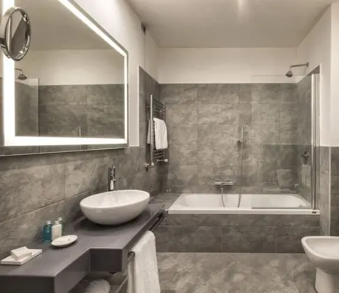 Deluxe Üç Kişilik Oda