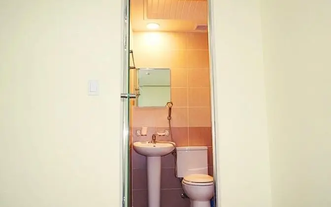 Oda (Building 1 Room 102 (Salt Water Hot S)