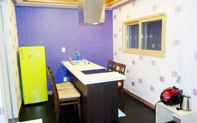 Oda (Building 7 Room 101 (seawater pool hi)