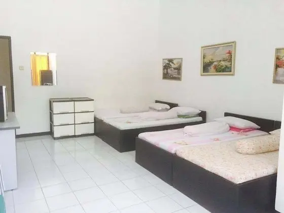 Villa (12 Bedrooms, 36 Pax)