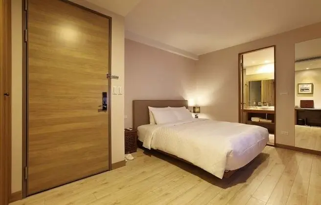 Deluxe Tek Büyük Yataklı Oda