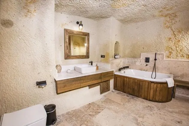 Premium Suite, Manzarasız, Balkonlu