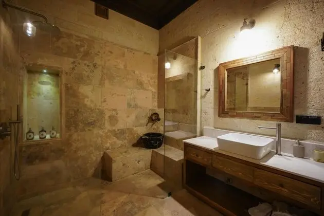 Premium Suite, Manzarasız, Balkonlu