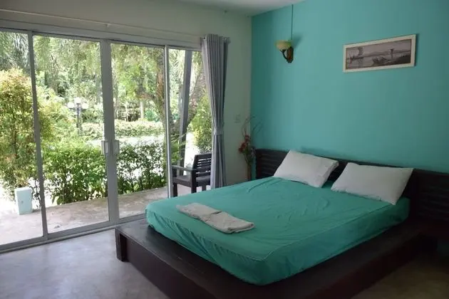 Standard Room with Garden View