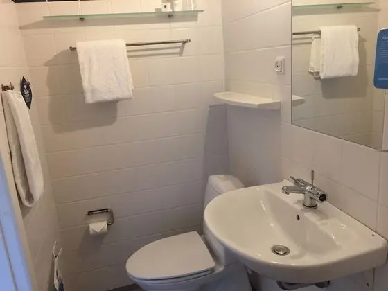 Economy Tek Büyük Yataklı Oda, 1 Çift Kişilik Yatak (140cm bed)