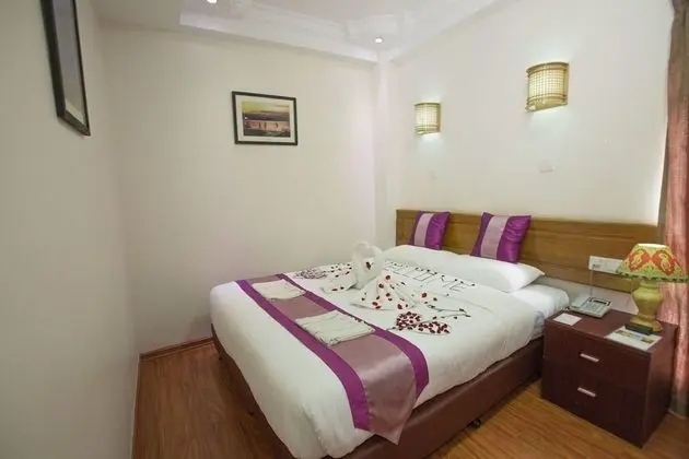 Deluxe Tek Büyük veya İki Ayrı Yataklı Oda, 1 Çift Kişilik veya 2 Tek Kişilik Yatak, Havuz Manzaralı