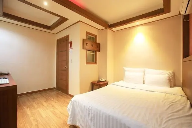 Oda (General room (no need for parking inq)