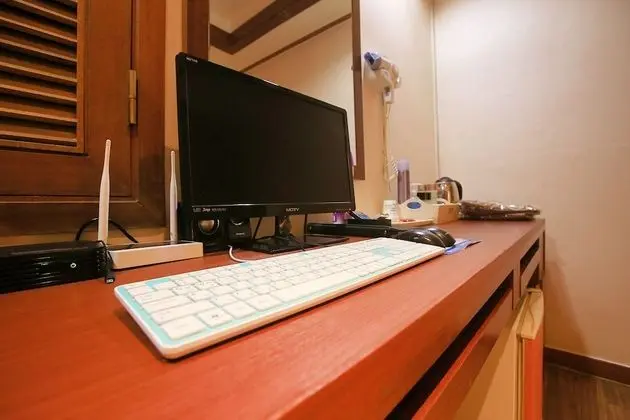 Oda (General room (no need for parking inq)