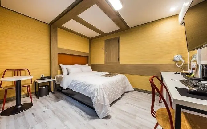 Oda (Standard room (Netflix automatic logi)