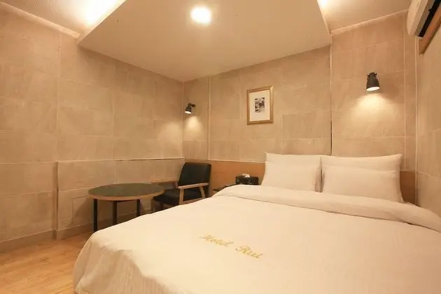 Oda (General room - Ahn Shim Clinn (Exit 4)