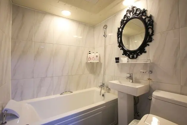 Oda (Semi executive suite - Ann Sim Clinn )