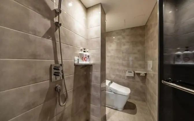 Oda (Muilti Room (Call for Booking Karaoke)
