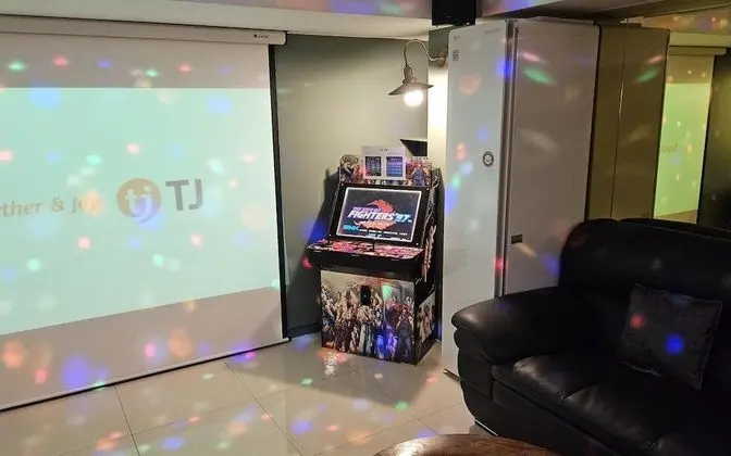 Oda (Muilti Room (Call for Booking Karaoke)