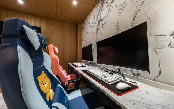 Oda (President Room (Call for Booking Pool)