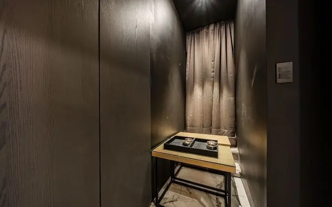 Oda (President Room (Call for Booking Pool)