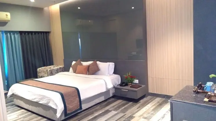 Premier Room