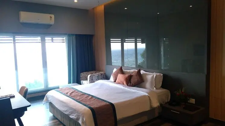 Premier Room