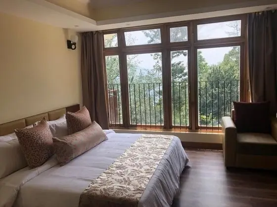 Premier Tek Büyük Yataklı Oda