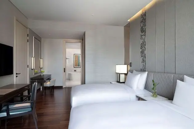 Grand Premier Twin Room