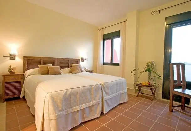 Panoramic Tek Büyük Yataklı Oda