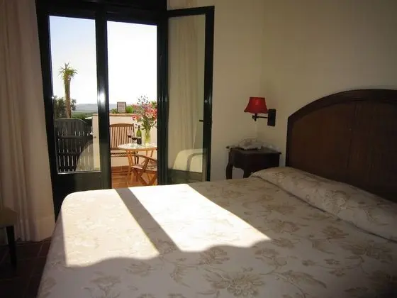 Panoramic Tek Büyük Yataklı Oda