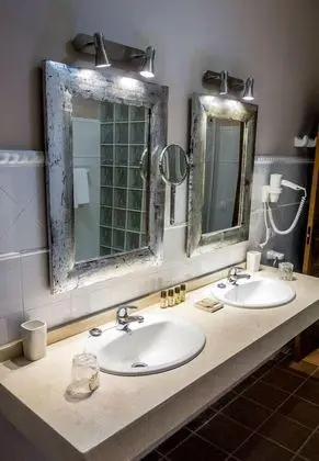 Panoramic Tek Büyük Yataklı Oda