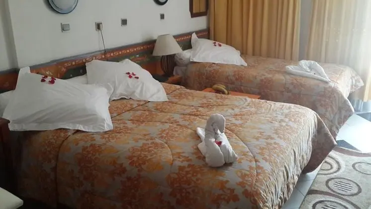 Tek Büyük Yataklı Oda, Dağ Manzaralı