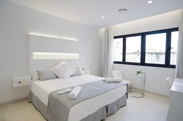 Deluxe Tek Büyük Yataklı Oda, 1 En Büyük (King) Boy Yatak, Sıcak Su Havuzu, Avlu Manzaralı