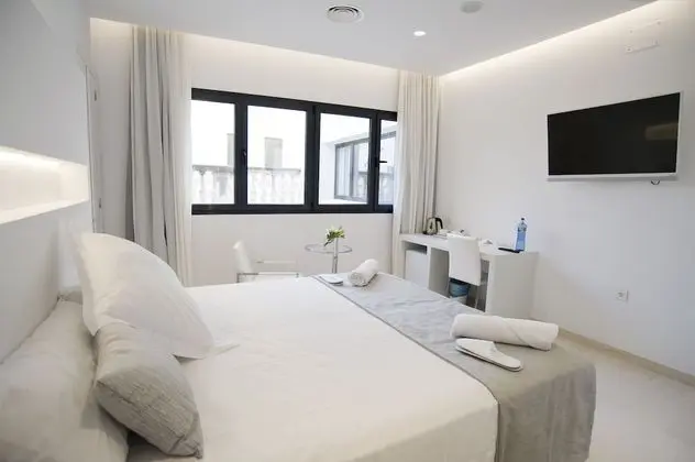 Deluxe Tek Büyük Yataklı Oda, 1 En Büyük (King) Boy Yatak, Sıcak Su Havuzu, Avlu Manzaralı