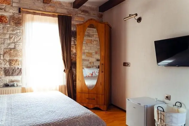 Standart Oda, Havuz ve Bahçe Manzaralı, Balkonlu