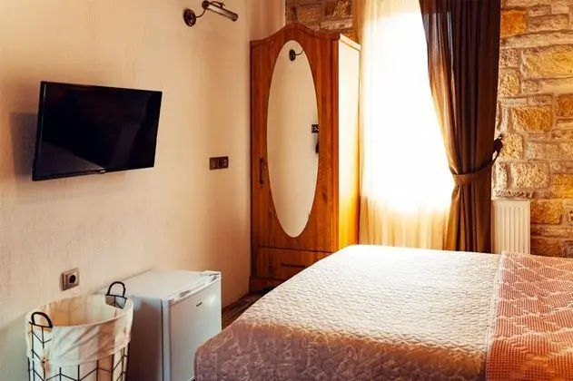 Swim Up Standart Oda, Havuz Manzaralı, Şömineli ve Balkonlu