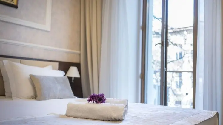 Tek Büyük Yataklı Oda, Balkon