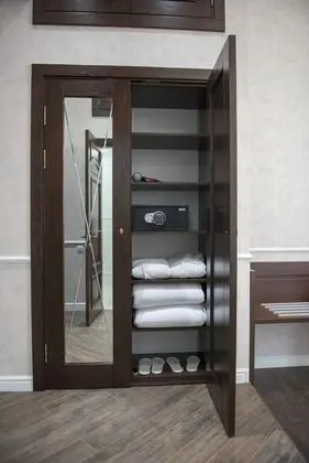 Tek Büyük Yataklı Oda, Balkon