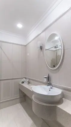 Tek Büyük Yataklı Oda, Balkon