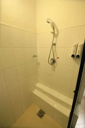 Basic Ortak Ranzalı Oda, 1 Tek Kişilik Yatak, Sigara İçilmez