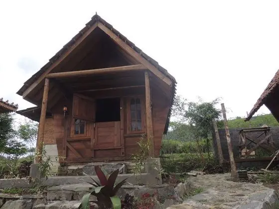 Standard Kır Evi