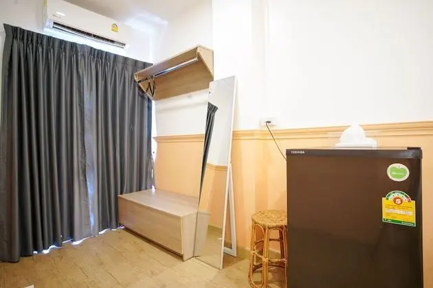 Studio double with window