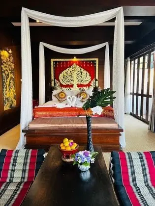Lanna Jacuzzi Suite (Room Only) with balcony