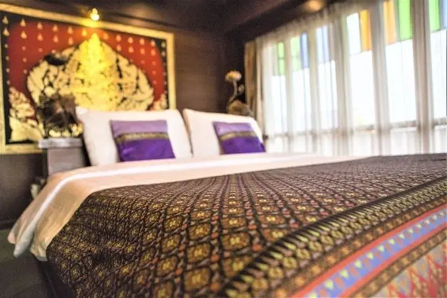 Lanna Jacuzzi Suite (Room Only) with balcony