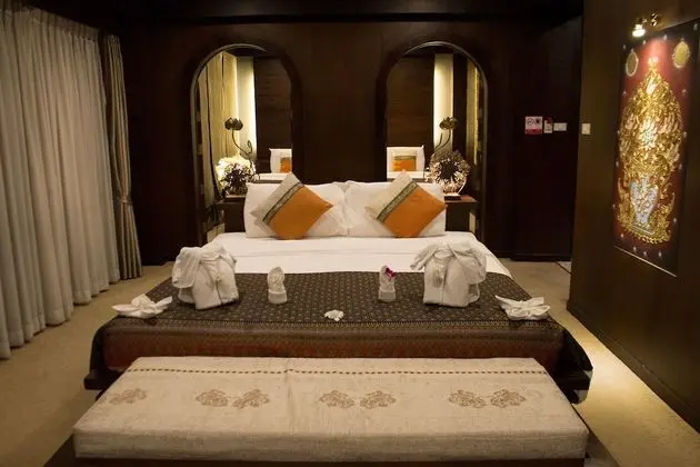 SinghaMontra Family Suite with balcony