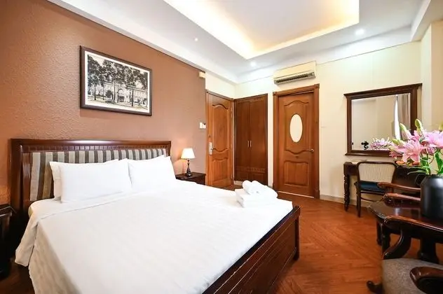 Deluxe Tek Büyük Yataklı Oda