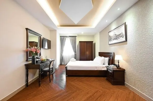 Deluxe Tek Büyük Yataklı Oda