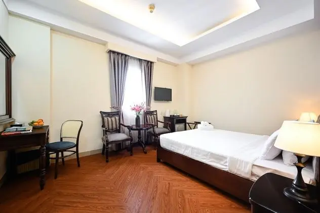 Deluxe Tek Büyük Yataklı Oda