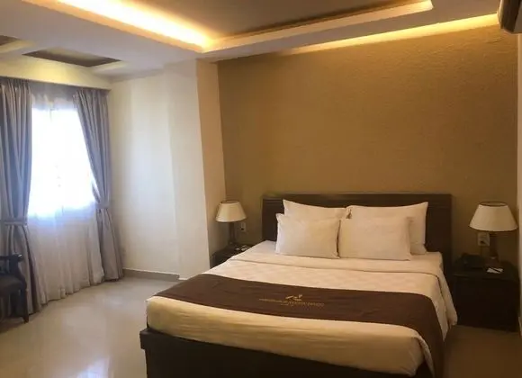 Superior Tek Büyük Yataklı Oda (No Window)
