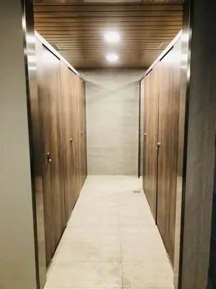 Tek Kişilik Oda, Sadece erkekler için